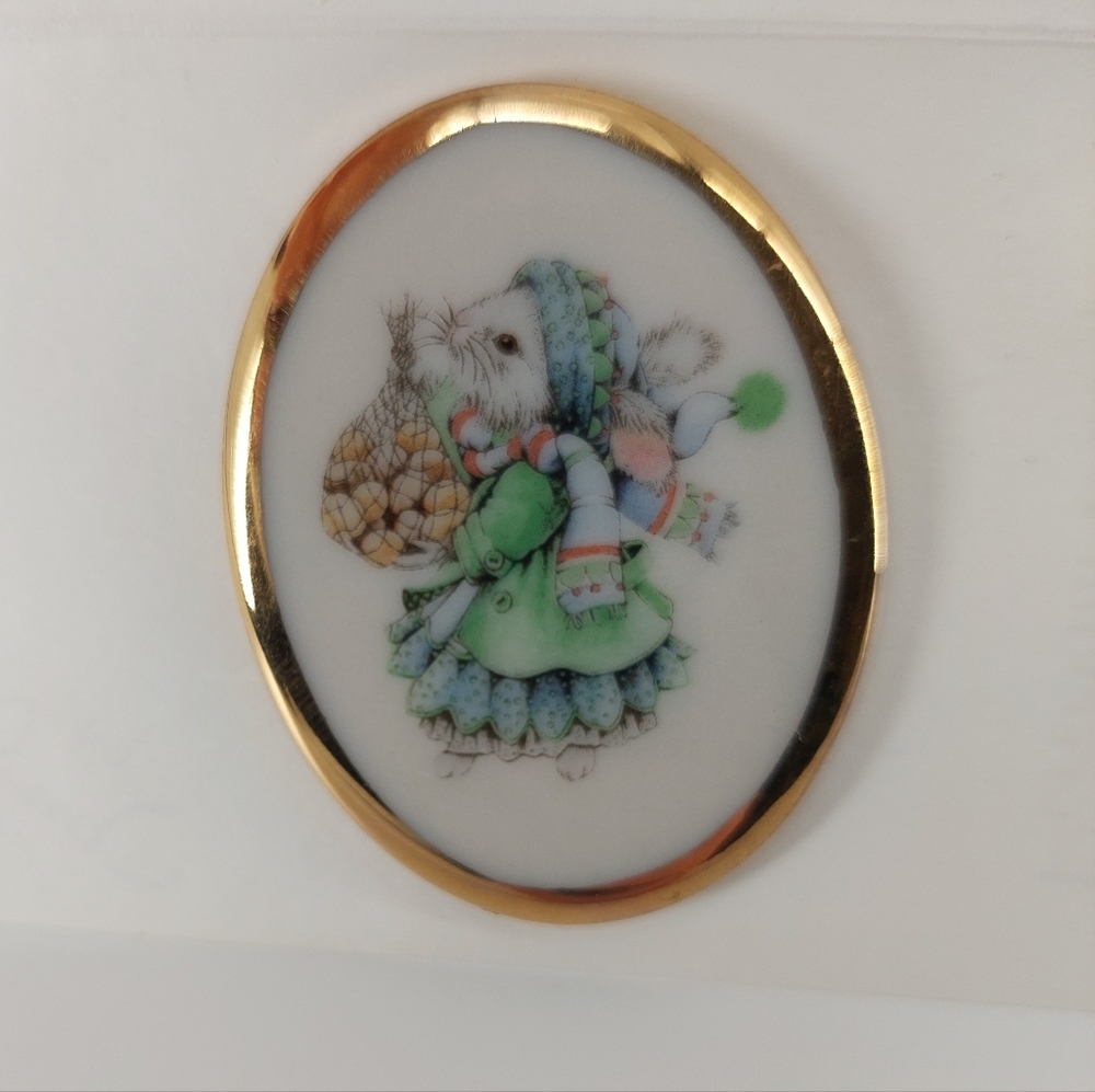 Vintage Jansyl Porcelain Painted Animal Brooch